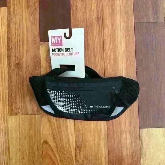 My Tagalongs | BNWT  lightweight waist pouch travel exercise running action belt - Picture 1 of 5